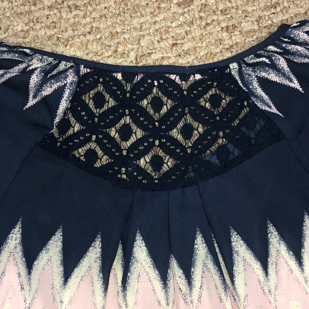 Patterned blouse - Picture 2 of 2